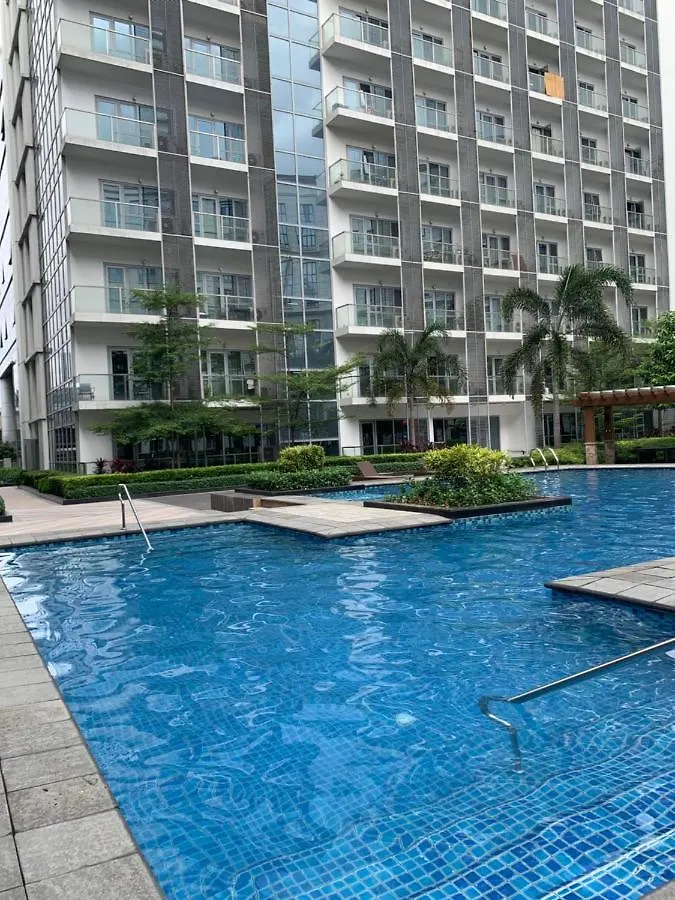 Aparthotel 81 Newport Boulevard Cluster 4 - 8F Across Naia Airport, Terminal 3 Pasay